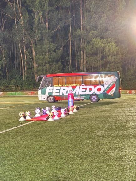 Apresenta&ccedil;&atilde;o das suas equipas e do novo mini-autocarro da Uni&atilde;o Desportiva de Fermedo